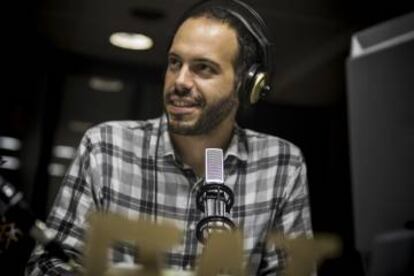 Raül Flores, la voz del podcast '5W'.