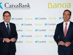 (I-D) El presidente de Bankia, que será presidente ejecutivo de la nueva entidad tras la fusión con Caixabank, José Ignacio Goirigolzarri, y del consejero delegado de CaixaBank y que será consejero delegado del nuevo banco, Gonzalo Gortázar.
DAVID CAMPOS/BANKIA
  (Foto de ARCHIVO)
18/09/2020