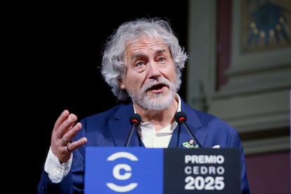 Manuel Rivas durante su discurso de recepción del Premio Cedro, este viernes en Madrid.