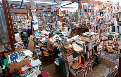 Según una leyenda urbana canadiense, una vez un cliente entró en la librería MacLeod’s de Vancouver, pidió un libro y se lo encontraron en menos de un día.