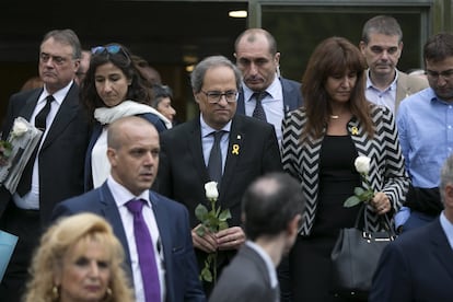 Quim Torra y Laura Borràs a la salida del funeral.