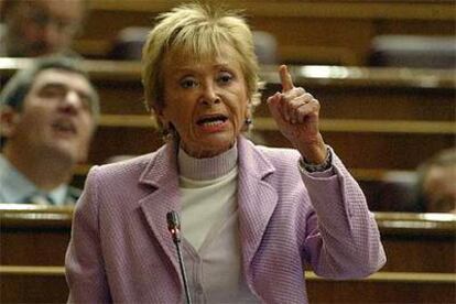 La vicepresidenta Fernández de la Vega, en un momento de su intervención en el Congreso.