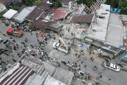 Colombia amanece bajo el estado de emergencia por el terremoto que deja más de 130 muertos 2 EZUOP3E26JJR5CIBL3XGWADOFY