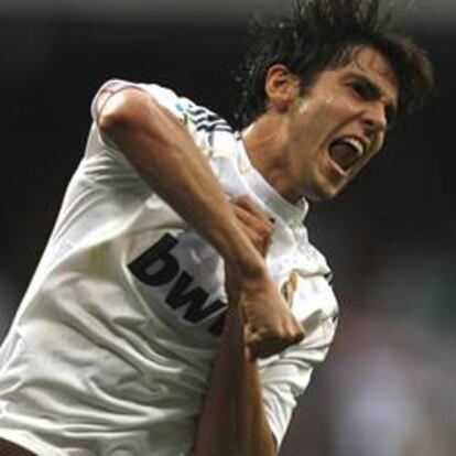 El jugador del Real Madrid Kaká, durante el partido frente al Tenerife