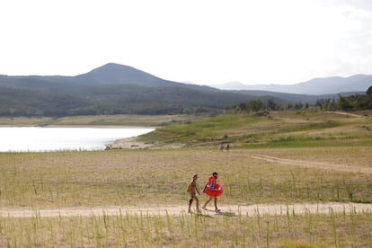 Sequía en el embalse de Darnius Boadella, en Girona.