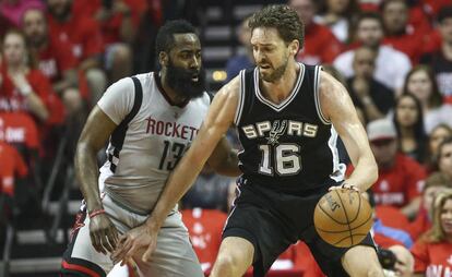 Pau Gasol la juega ante Harden.