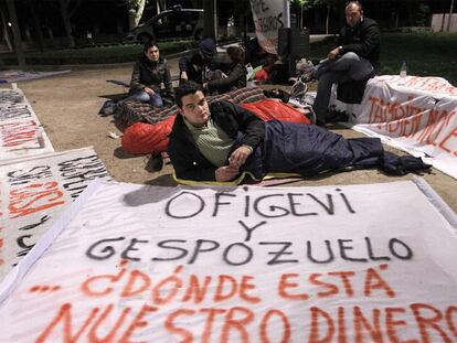 Los cooperativistas del sureste, 'en pie de acampada' en la cuesta Moyano