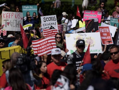 Concentração na Suprema Corte em favor da reforma de Obama.