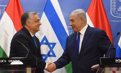 Viktor Orbán y Benjamín Netanyahu, este jueves en Jerusalén.