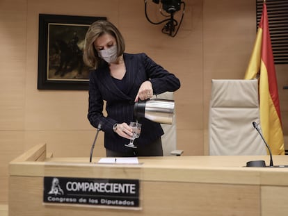 La ex secretaria general del PP y exministra María Dolores de Cospedal en la Comisión Kitchen, en el Congreso de los Diputados, en diciembre de 2021.