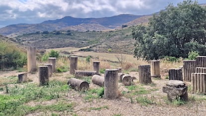 En Santa Criz de Eslava se conserva el yacimiento arqueológico más monumental de Navarra. Una ciudad perdida, en mitad de la nada, hasta que fue descubierta en 1917.