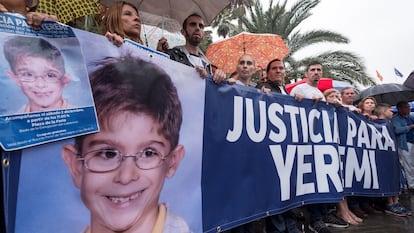 Concentración para protestar por el archivo del caso Yéremi Vargas, el 2 de diciembre de 2017 en Las Palmas.