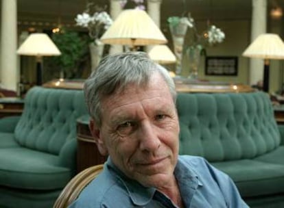 Amos Oz, en 2004 durante una visita a Madrid.