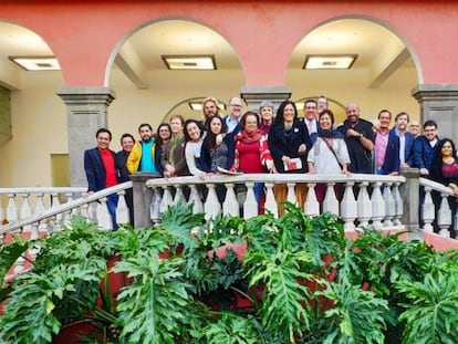 Equipo directivo de la secretaría de Cultura en la nueva sede de Tlaxcala