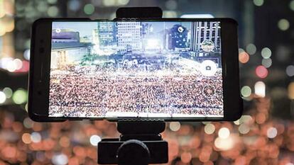 Captura fotografías de calidad con la estabilidad del tripié para selfie
