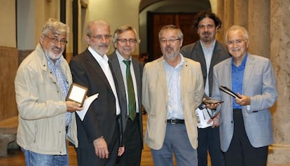 Jenaro Talens, Esteban Morcillo, Antonio Ari&ntilde;o, Josep Torrent, Andr&eacute;s Boix y &Aacute;ngel L&oacute;pez momentos antes de su participaci&oacute;n en Claustre Obert.