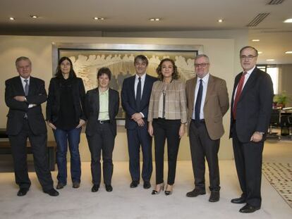 De izquierda a derecha, Valent&iacute;n Fuster, Mar&iacute;a Blasco, M&oacute;nica Mart&iacute;nez, Carlos Buesa, Carmen Vela, Enric Banda y Javier Ayuso