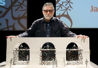 El artista Jaume Plensa presenta la maqueta de las puertas artísticas que abrirán el Gran Teatro del Liceo a partir de la próxima temporada 2022/23.