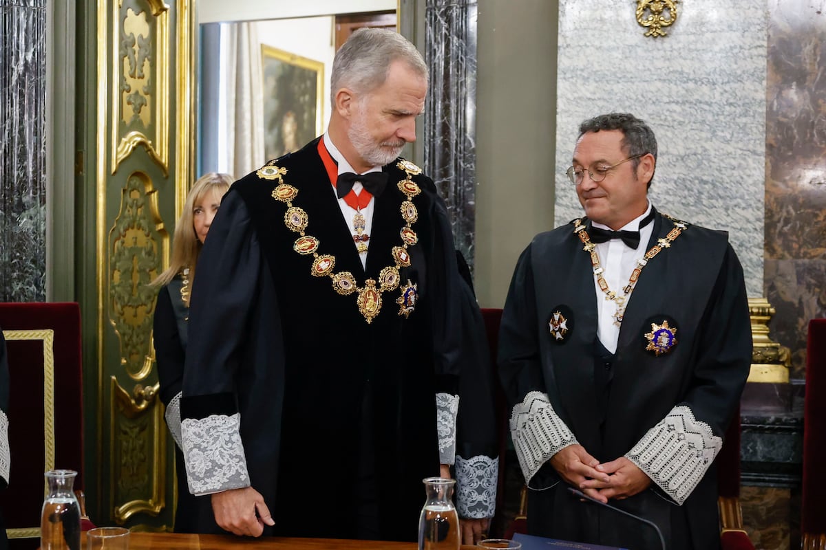 La presencia del Rey salva la solemnidad en una apertura del año judicial marcada por la tensión