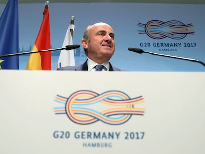 El Ministro espa&ntilde;ol de Econom&iacute;a, Luis de Guindos, este viernes en la cumbre del G20, en Hamburgo. 