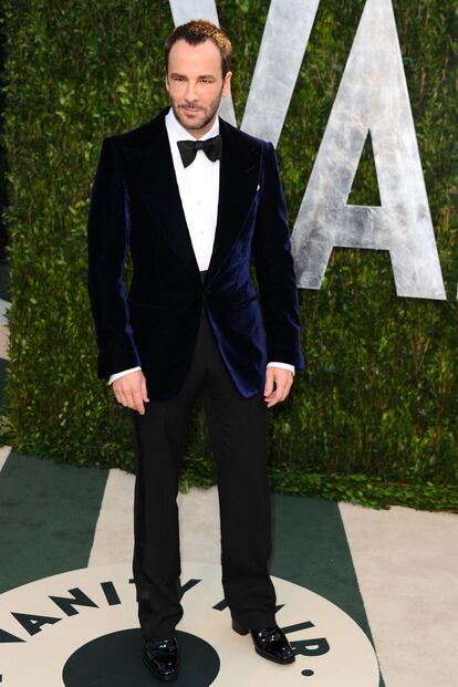 Tom Ford presumiendo de ser uno de los hombres más elegantes del mundo en la fiesta de Vanity Fair.