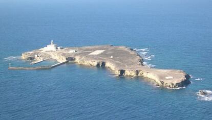 Vista a&eacute;rea de la Isla de Albor&aacute;n (Almer&iacute;a).