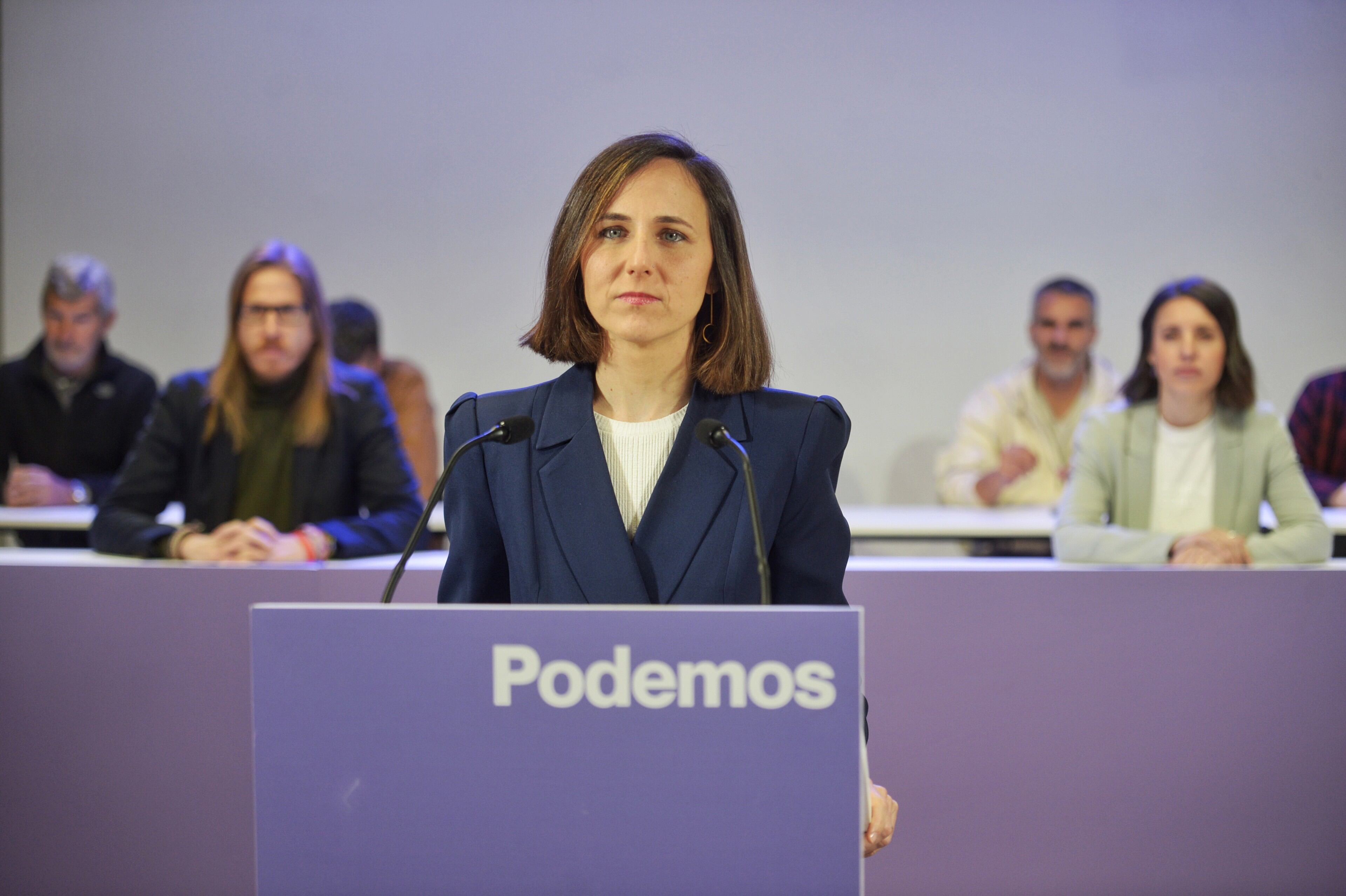 La secretaria general de Podemos, Ione Belarra, valora este lunes en la sede del partido la decisión del presidente del Gobierno, Pedro Sánchez, de continuar en el cargo.