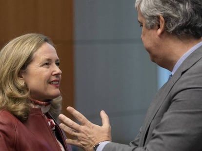 La vicepresidenta de Asuntos Económicos, Nadia Calviño, junto al presidente del Eurogrupo, Mario Centeno, el pasado mes de enero.
 