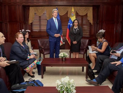 Kerry i Rodríguez van acordar a Santo Domingo la reobertura del diàleg bilateral.