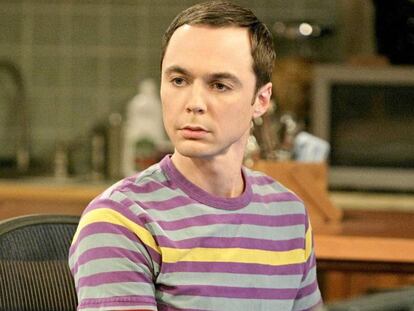 El actor Jin Parsons interpreta al personaje de Sheldon Cooper en un episodio de 'The Big Band Theory'.