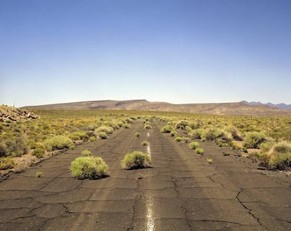 La Old Highway 6 a su paso por Nevada, una de las carreteras más solitarias de Estados Unidos.