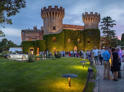 Público en los jardines del castillo de Peralada, Girona, durante la celebración del Festival de música Castell de Peralada, en 2019.