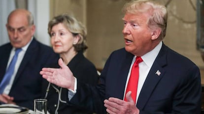 Trump em reunião com o secretário-geral da OTAN, Jens Stoltenberg, nesta quarta-feira em Bruxelas