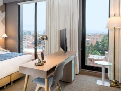 Una suite del hotel Terra 100 Royal en Bogot&aacute;, Colombia.