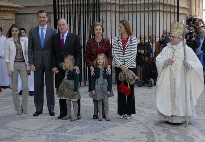 La familia real celebra la Pascua en Mallorca en 2012.