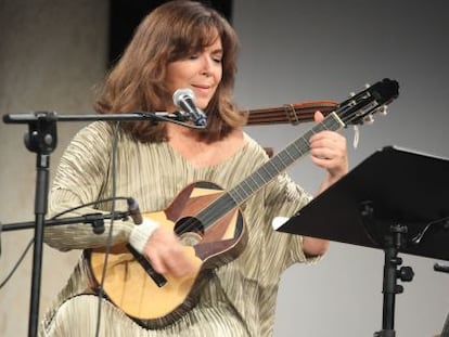 Actuaci&oacute;n de Mar&iacute;a del Mar Bonet en el festival Serenates el 23 de junio.