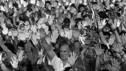 Manifestación en Ermua (Vizcaya) en recuerdo de Miguel Ángel Blanco, concejal asesinado por ETA en 1997.