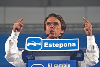 Former Prime Minister José María Aznar delivers a speech in Estepona, Málaga on Monday.