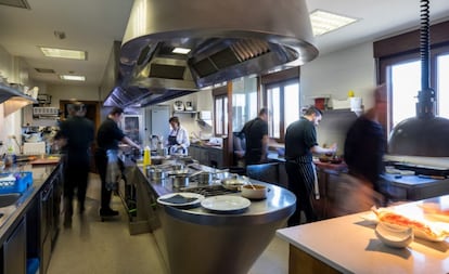 Cocina del restaurante Lera, en Castroverde de Campos, Zamora.