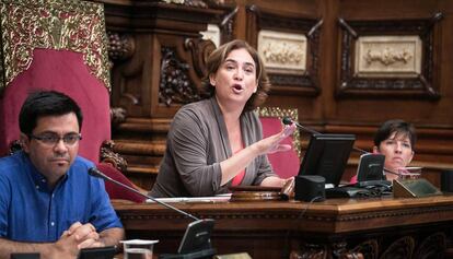 Ada Colau al Saló de la Reina Regent.