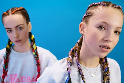 Lila Moss en la campaña de The braid bar.