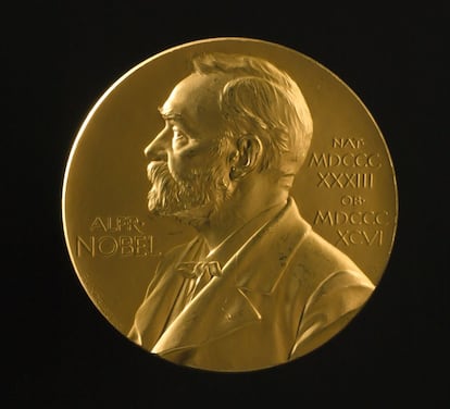 Este rechazo por parte de la Fundación Nobel se da en un año en que el Premio Nobel de la Paz recae en manos del activista bielorruso Ales Bialiatski, la ONG rusa Memorial y el Centro para las Libertades Civiles de Ucrania.