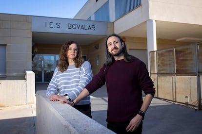 Marisa Fernández y Zarach Llach estudiaron Magisterio y dan clase de secundaria en el instituto público Bovalar de Castellón.