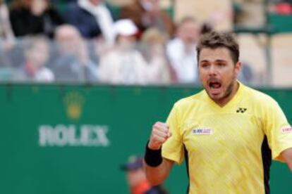 Wawrinka celebra un punto ante Ferrer.