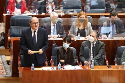 El portavoz socialista, Ángel Gabilondo, interviene durante la sesión plenaria en la Asamblea de Madrid del pasado 4 de febrero.