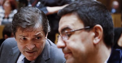 Javier Fernández y Mario Jiménez en el Congreso.