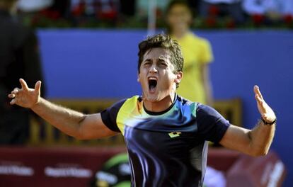 Almagro celebra la victoria sobre Nadal