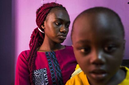 Participantes de un programa de Unitaid para el diagnóstico del VIH en Camerún. 