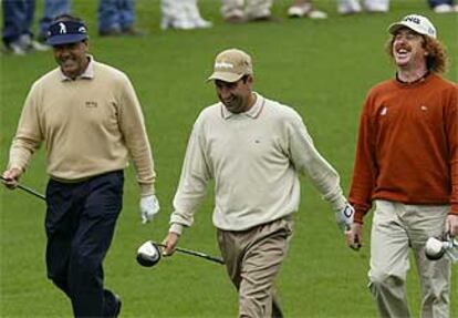 Severiano Ballesteros, José María Olazábal y Miguel Ángel Jiménez, ayer en Augusta.