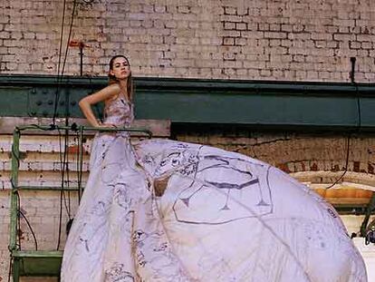 Uno de los 23 vestidos que se exhibirán desde el miércoles en The Wapping Project.